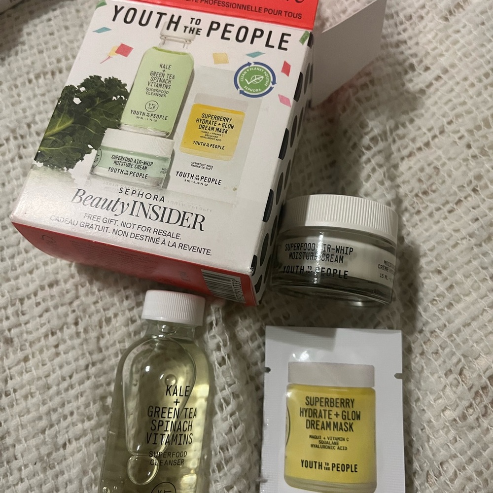 Youth to the People Skincare Set